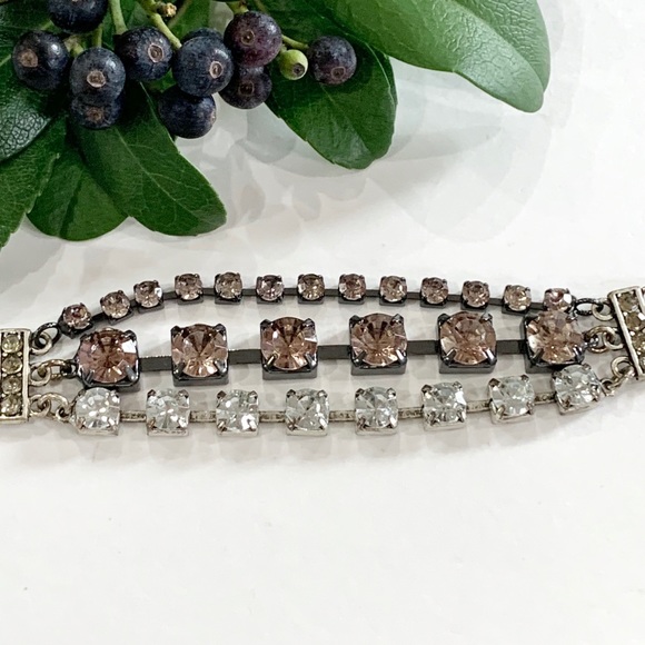 American Eagle Rhinestone Bracelet Silver and Pink - Picture 3 of 7